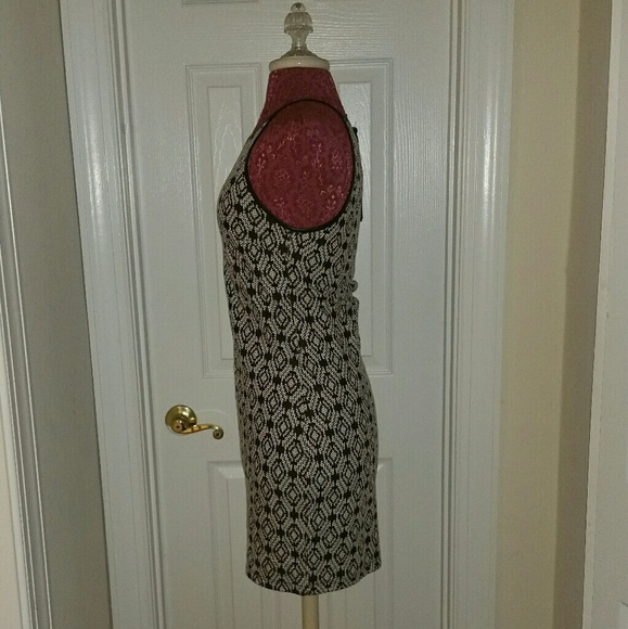Dress - Picture 3 of 5